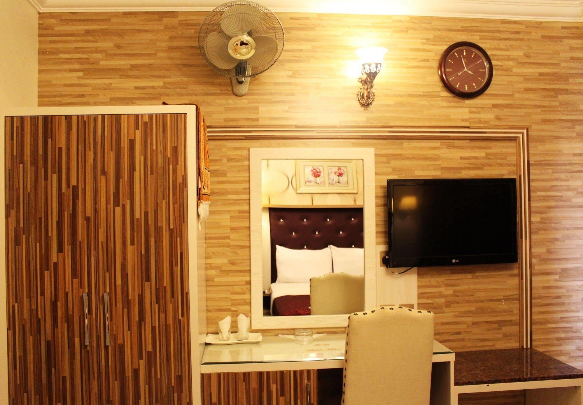 Sutchi Hotel ดูไบ ภายนอก รูปภาพ