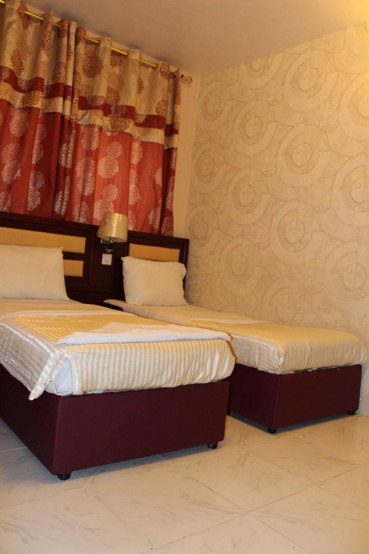 Sutchi Hotel ดูไบ ภายนอก รูปภาพ